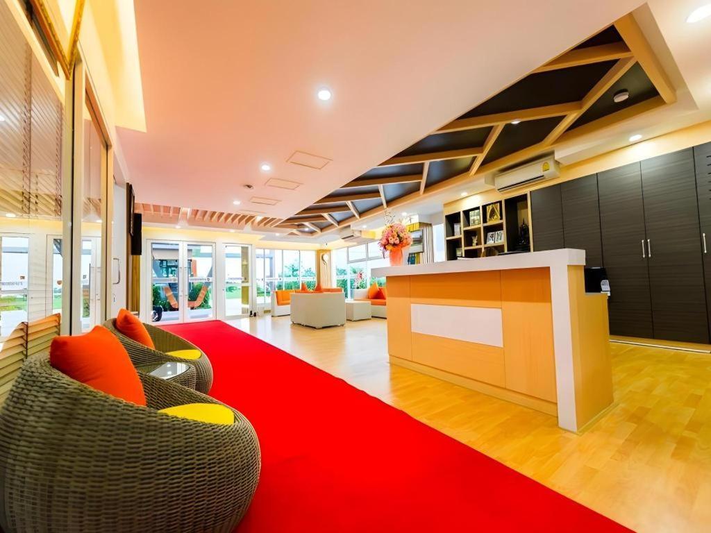 จีที เรสซิเดนซ์ โฮเต็ล Hotel บุรีรัมย์ ภายนอก รูปภาพ